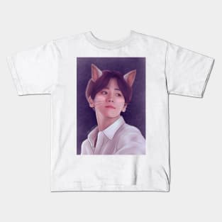 Kitten Baek Kids T-Shirt